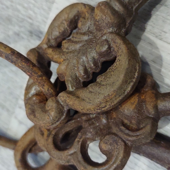 Set 4 KEYS Victorian Metal Scroll Ornate skeleton old school farmhouse Farmhouse - Picture 6 of 6